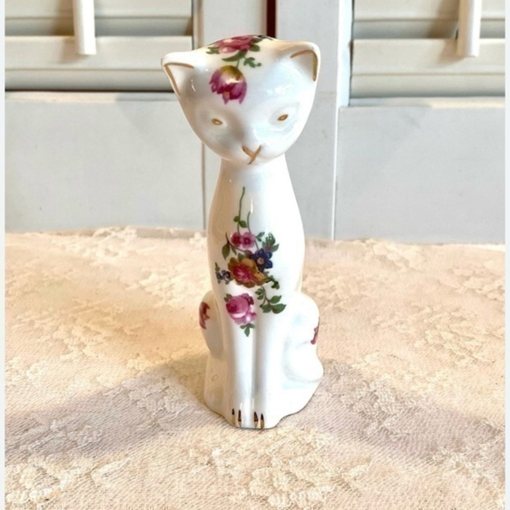 Vintage Staffordshire England Bone China Kitty Cat